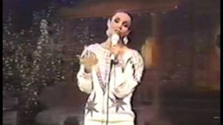 Crystal Gayle - a child is born - the tommy hunter christmas show