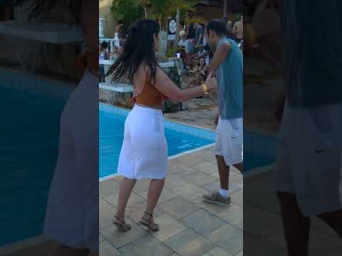 Brenda Antunes e Kaleb Maximuns - Forró Roots