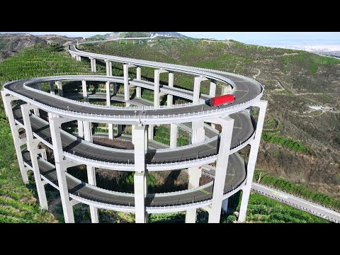 What it's Like Driving China's Mountain Corkscrew Highway