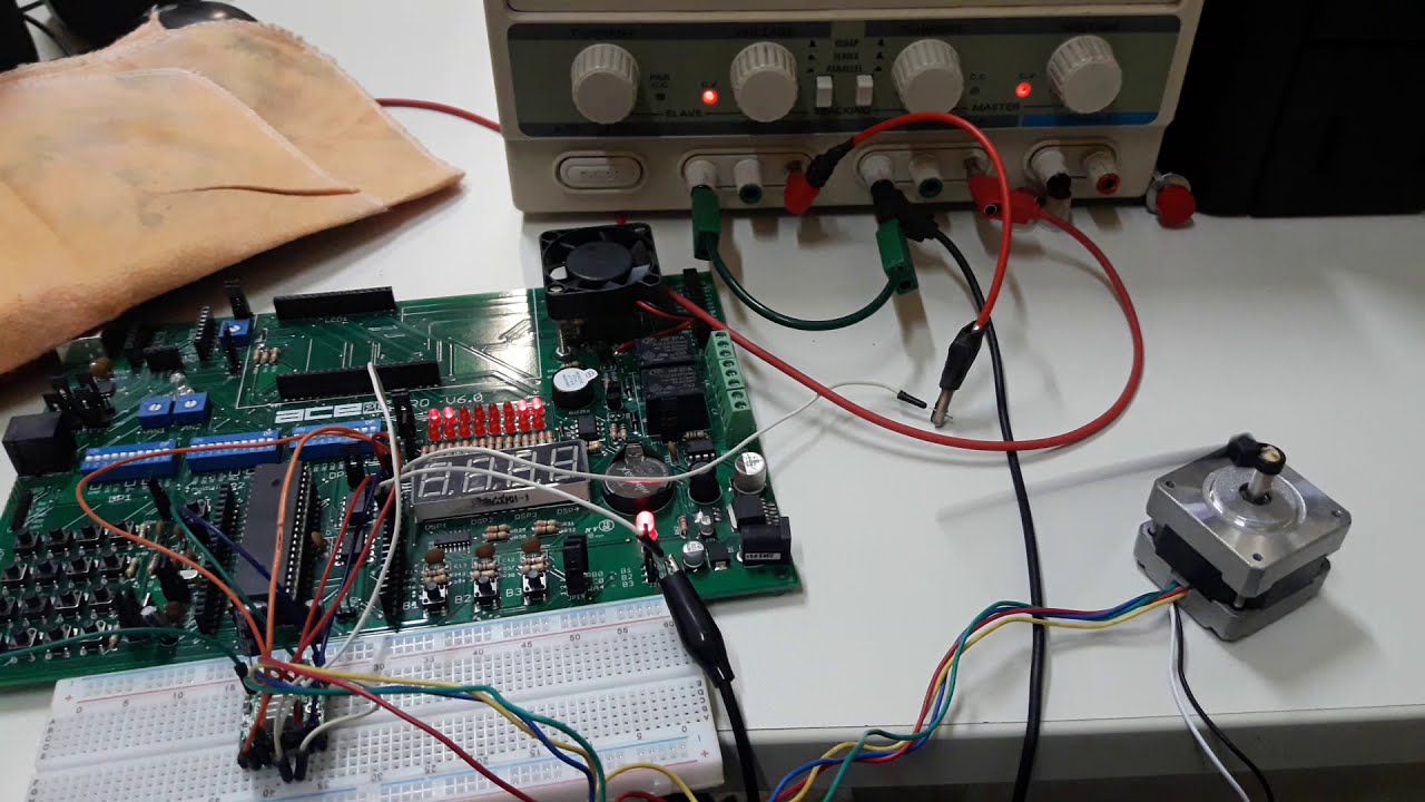 Watch Now ACIONAMENTO: Motor de passo Nema 17 e módulo a4988. ACIONAMENTO: Motor de passo Nema 17 e módulo a4988.