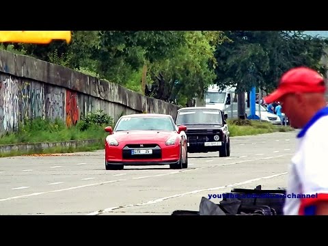 Nissan GTR и Niva вышли в финал против Ferrari. Драг-рейсинг