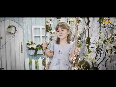 Duet ANA & LORENA -  Creioane colorate                             Academia de Arte Modus Vivendi