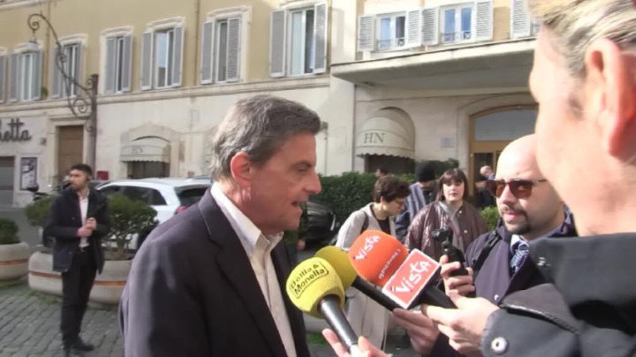 Calenda (Azione): "Vannacci solo un 'paraculo', non voglio più parlarne"