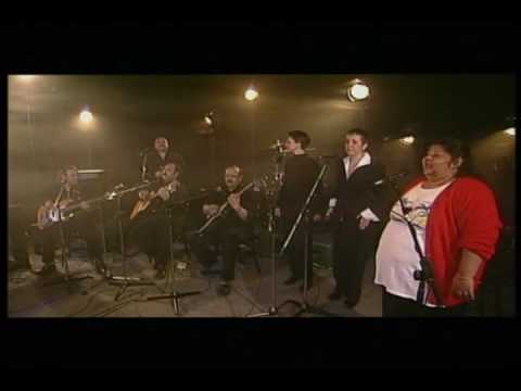 Na Kloboučku - Věra Bílá, Zuzana Navarová & Bára Hrzánová - Sakorati