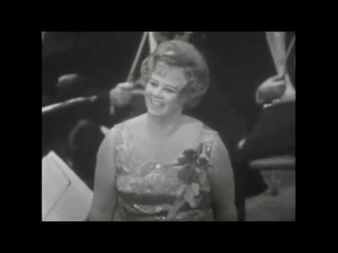 Cristina Deutekom - Es lebt' eine Villa (Viljalied) (from Die lustige Witwe - Franz Lehár)
