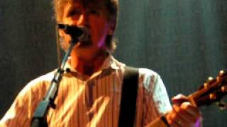 crowded house, throw your arms around me, chicago 2005