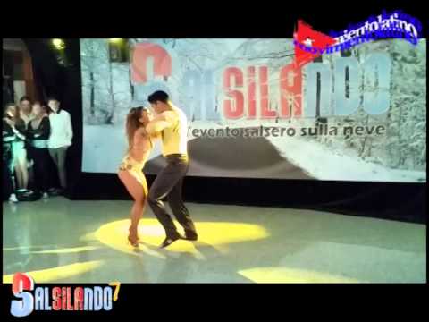 Movimientolatino a Salsilando - Marco E. Numez & Marzia