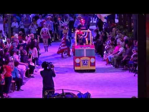 Harmony of The Seas Lets Celebrate Promenade Parade / Celebration of All Celebrations Harmony