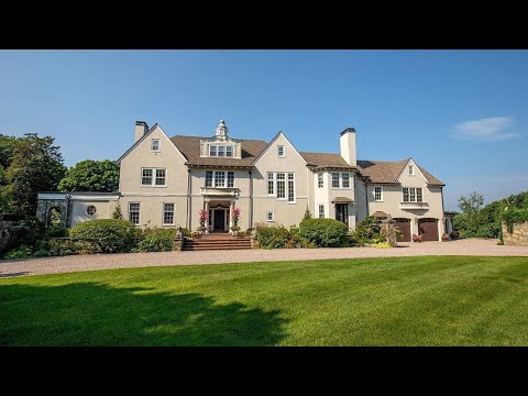 Beautifully Restored Manor House in the Heart of Westwood