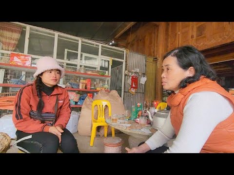 Phong's mother was furious when she found out that Phong was still seeing his ex-girlfriend.