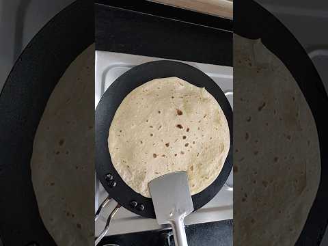 Maharashtrian Style chapati #shorts #shortvideo #ytshorts #shortsvideo | double layer Chapati