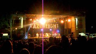 Razorlight - Somewhere Else (live)