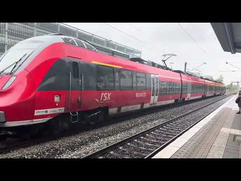 Einfahrt TALENT 2 der DB Regio NRW auf der RE 9 (RSX) in Hennef (Sieg)