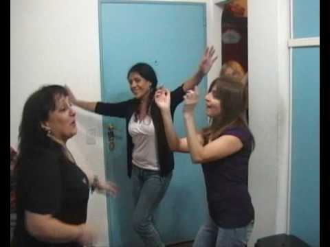 EL BAILE DEL LADRILLO - VIOLETA RIVAS Y SUS BAILARINAS