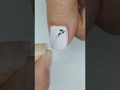 easy nail art designs for beginners💅#nailart #nails #nailtutorial #shorts