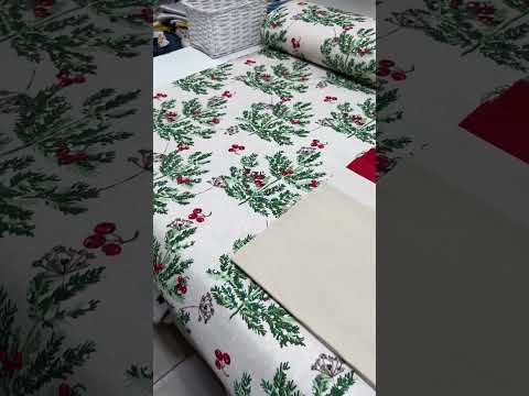 DUCK еловые ветки на светло-бежевом