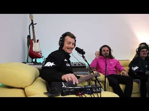 Programa 1 Manu Pilas con David Sancho y Marta Mansilla.