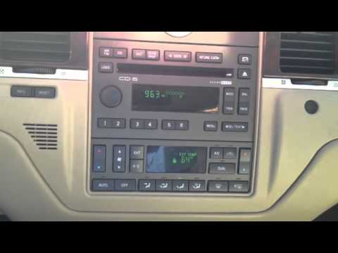 2007 Lincoln Town Car 4dr Sdn Signature Limited 4 Door Car