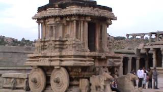 preview picture of video 'Stone Chariot at Viththal temple, Hampi'