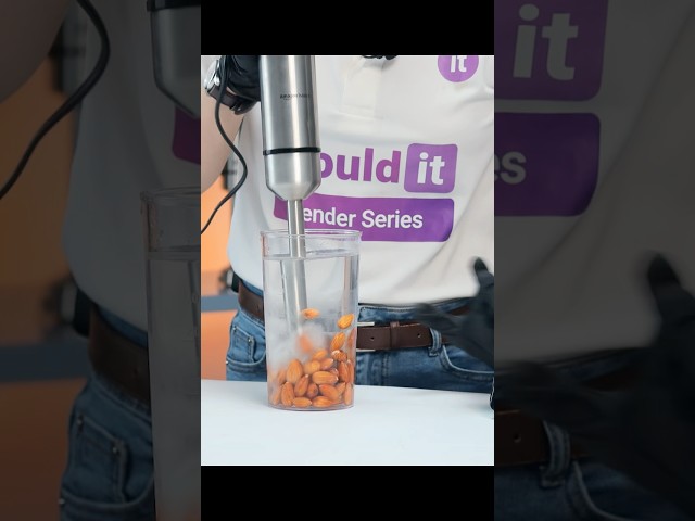 Vídeo relacionado con Amazon Basics Licuadora de Mano de Inmersión de 1000W de Varias Velocidades, con Accesorios, con Cable, Plateada