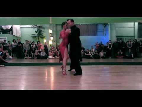  Analía Centurión  and  Gabriel Missé  are  dancing  to  the  tango  "  Fueron Tres Años  "