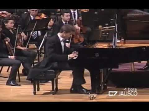 Vladimir Petrov: S. Rachmaninov - Piano Concerto No.2 in C minor, Op. 18