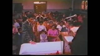 The bus is coming Trailer (1971)