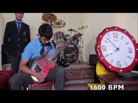 Best fastest guitarist 1600 BPM !!!