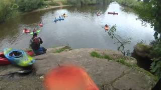 preview picture of video 'Symonds Yat seal launch rock'