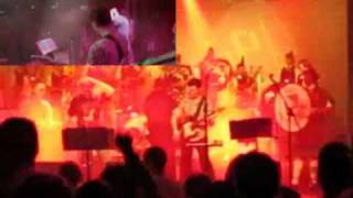 It&#39;s a long way to the top (if you wanna rock&#39;n&#39;roll)