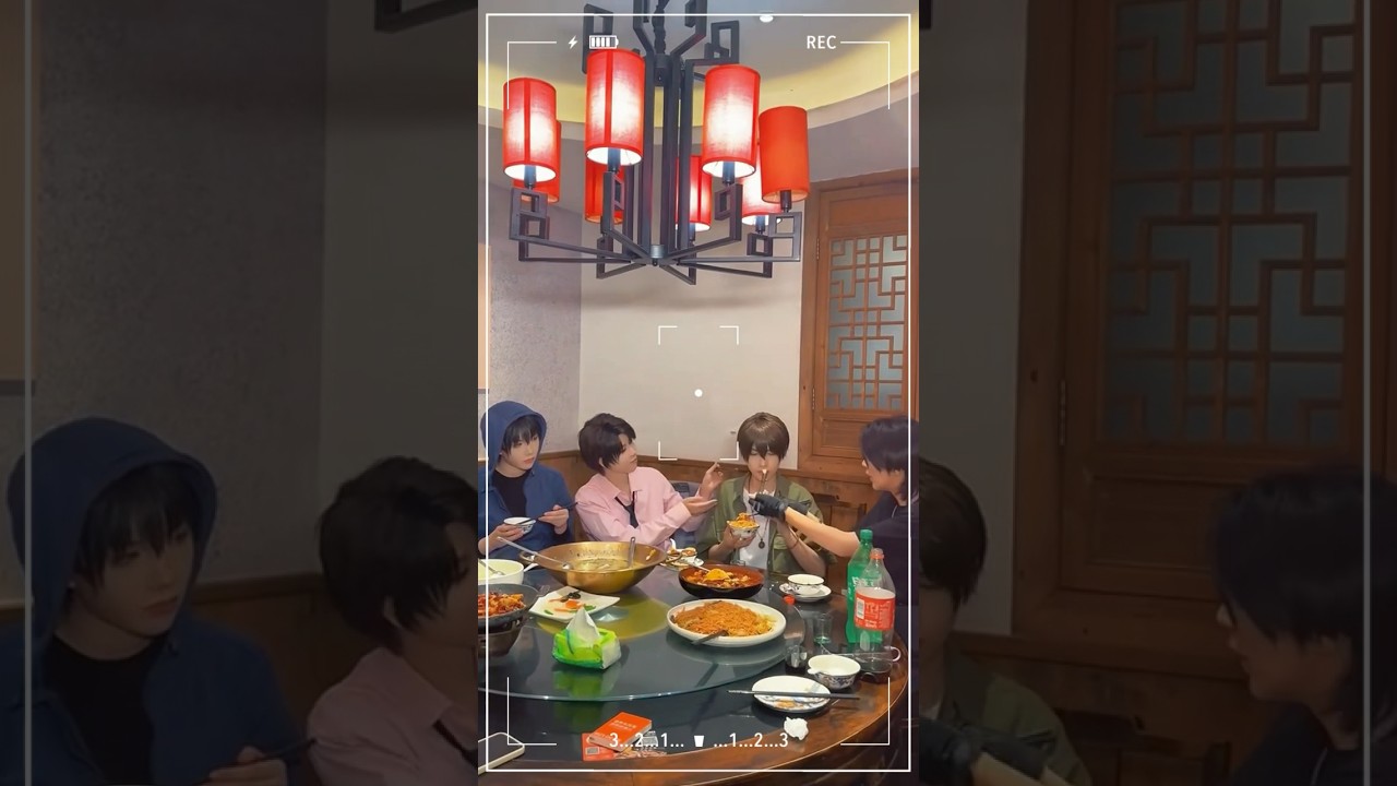 When you have a friend who loves to play pranks…#cosplayer #中性女子 #fyp #funnycomedy #盗墓笔记