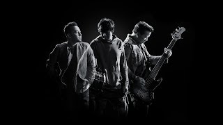 Download lagu พลัดพราก - LABANOON「 MV」 mp3