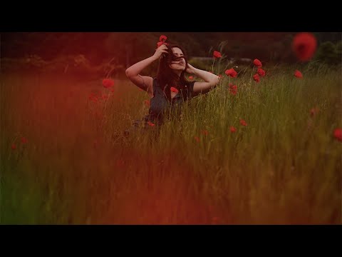 BLAGOR ŽENSKAM MOJA ( prepesnitev pesnitve  Alenke Rebula ) - Barbara Gabrielle