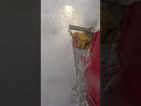 Stormy weather crabfishing 🦀 #hardwork #fisherman #seafood #tough #gopro