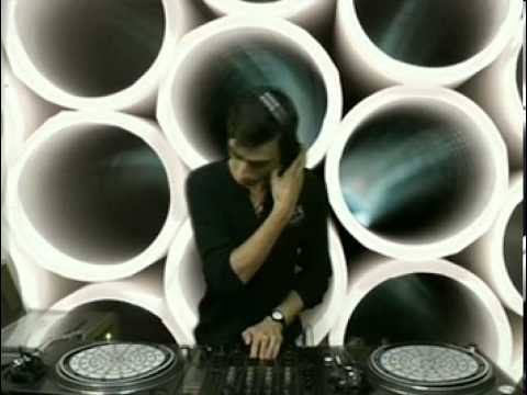 Electronica Showcase: Sasha Khizhnyakov - RTS.FM.050811