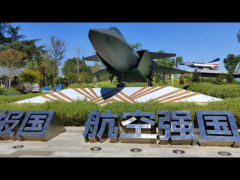 Ainda não viu um J-20 real? Venha a Chengdu para ver um modelo físico