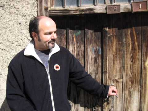 Eyşana Eli, Dengbej - Dr. Metin Barlik Eyşan a Eli.wmv