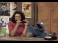 Telly Moves To Sesame Street Retrotv Throwbacktv Sesamestreet Elmo Throwbacktvmovies