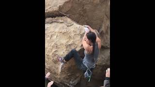 Video thumbnail of Mulligan Variation, V8. Joshua Tree