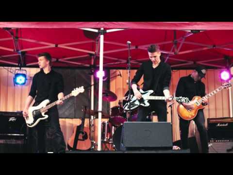 Jonathan Fröberg, Gula villan