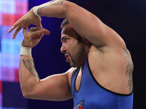 WWE Superstars: Santino vs. Jack Swagger