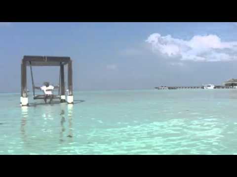 Maldives (March 2016)- Anant on swing