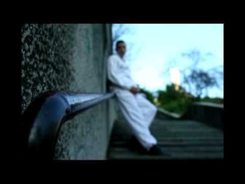 Rolex - Mozes da me mrzis (Serbian rap)