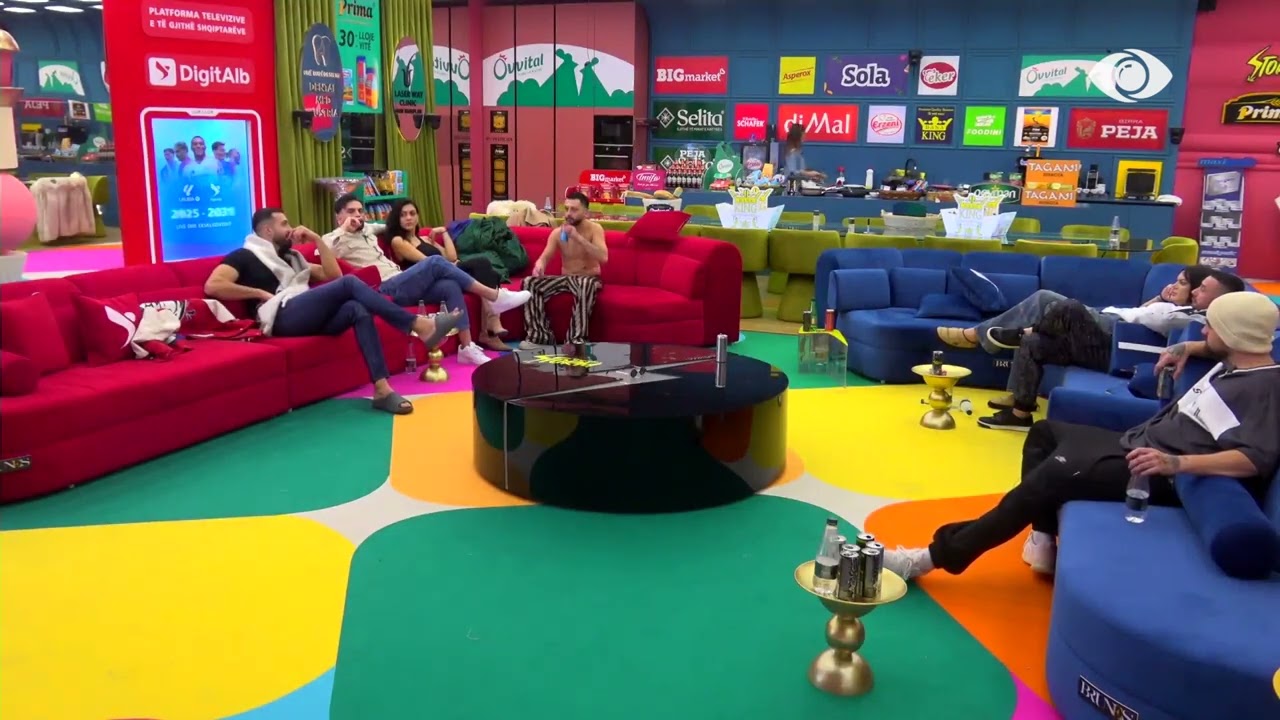 “Jashtë është superstar, këtu...”/ Valbona debaton me Rozanën: Do vëmendje të dalë në televizor