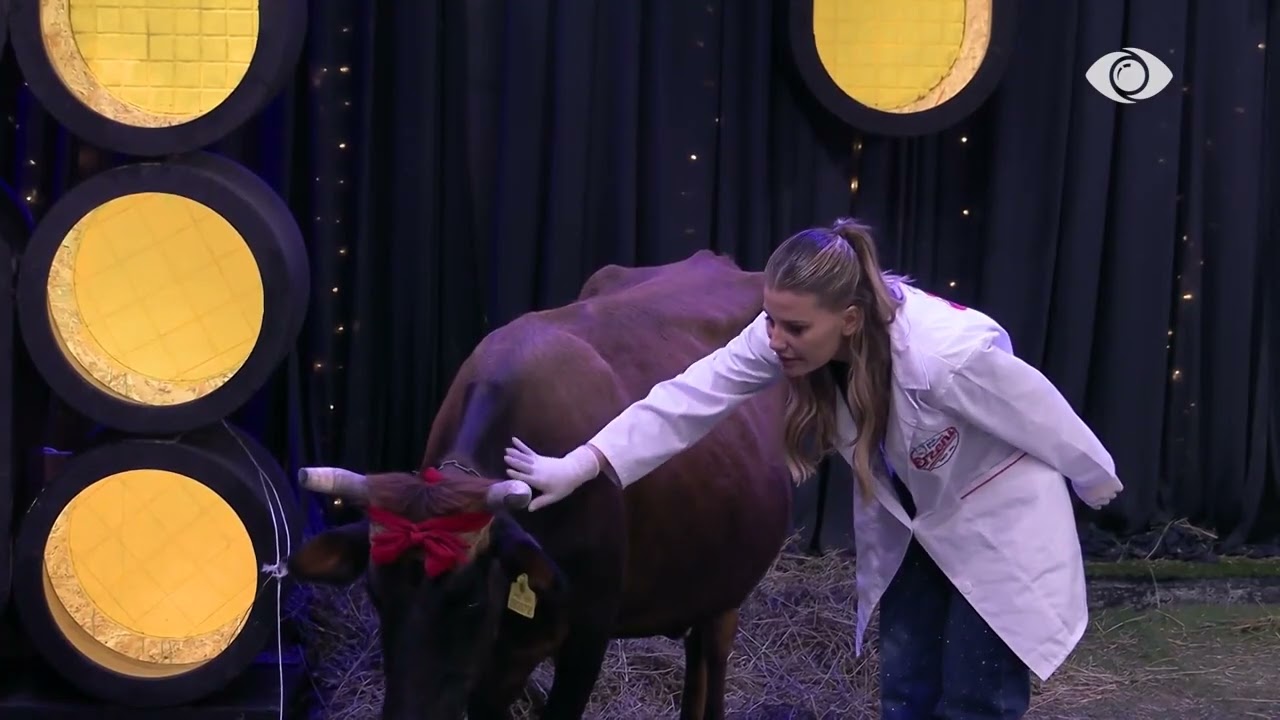 Valbona arrin t’i vendosë Murrës fjongon në kokë