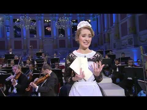 Nikola Hillebrand - J. Strauss II: Die Fledermaus / Act I: "Da schreibt meine Schwester Ida“ (Adele)