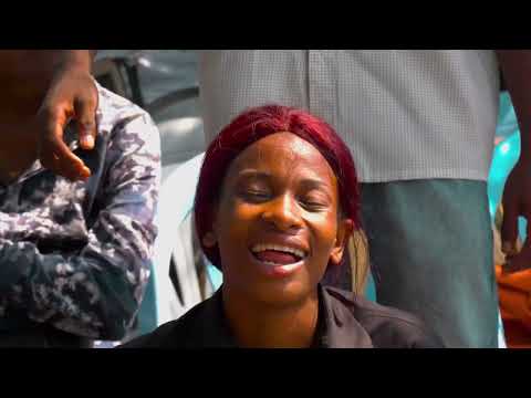 L’adoration qui crée l’atmosphère ( Exaucé Kafuti - Michel Bakenda )