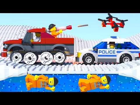 LEGO Prison Break in Arctic - Police Chase
