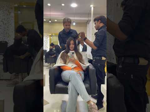 My new HAIRCOLOR & HAIRCUT at JAWED HABIB 💇🏻‍♀️😇 #shorts #viral