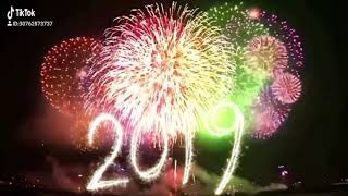 Download lagu Selamat  tahun  baru  2019 mp3